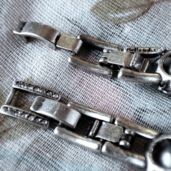 Stella and Dot Pewter Tone Silver Reproduction Faceted Crystal Clear Necklace - Picture 6 of 14